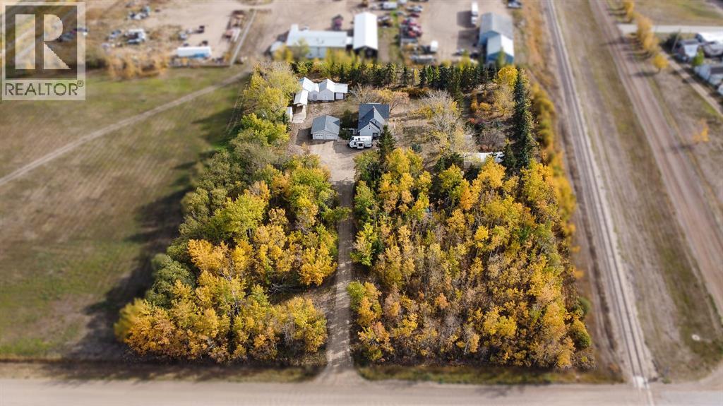 131 2nd Street NW, Falher, Alberta  T0H 1M0 - Photo 35 - A2261033