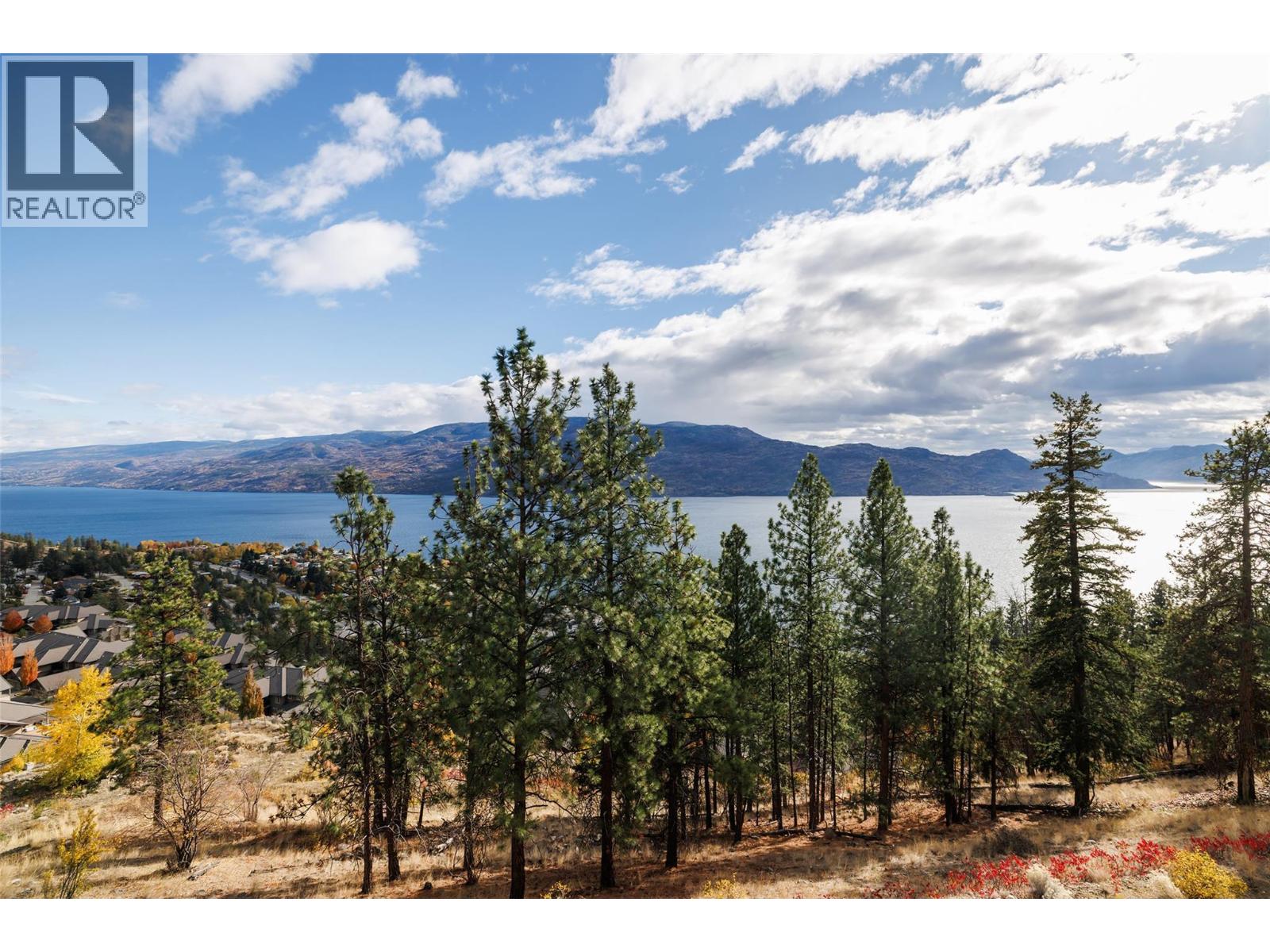 4450 Ponderosa Drive Unit# 202, Peachland, British Columbia  V0H 1X5 - Photo 1 - 10378946