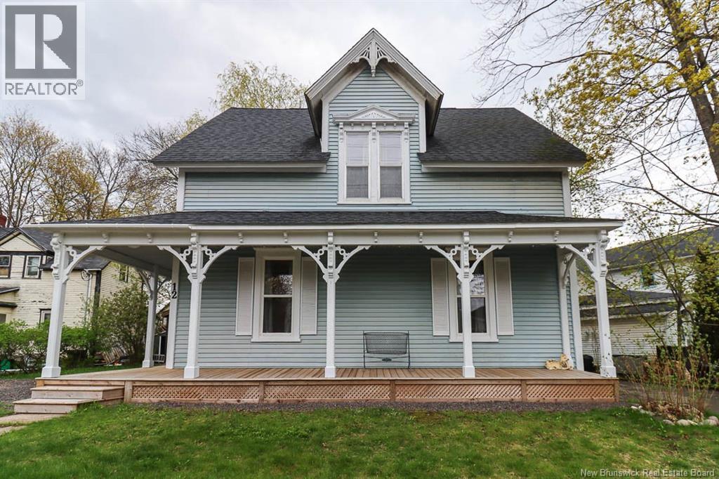 12 Pitt Street, Sussex, New Brunswick  E4E 1J1 - Photo 1 - NB139576