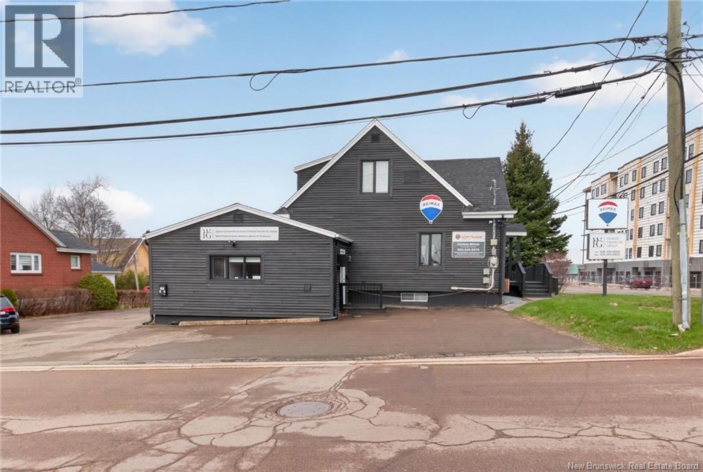 120 Champlain Street, Dieppe, New Brunswick  E1A 1N7 - Photo 3 - NB138154