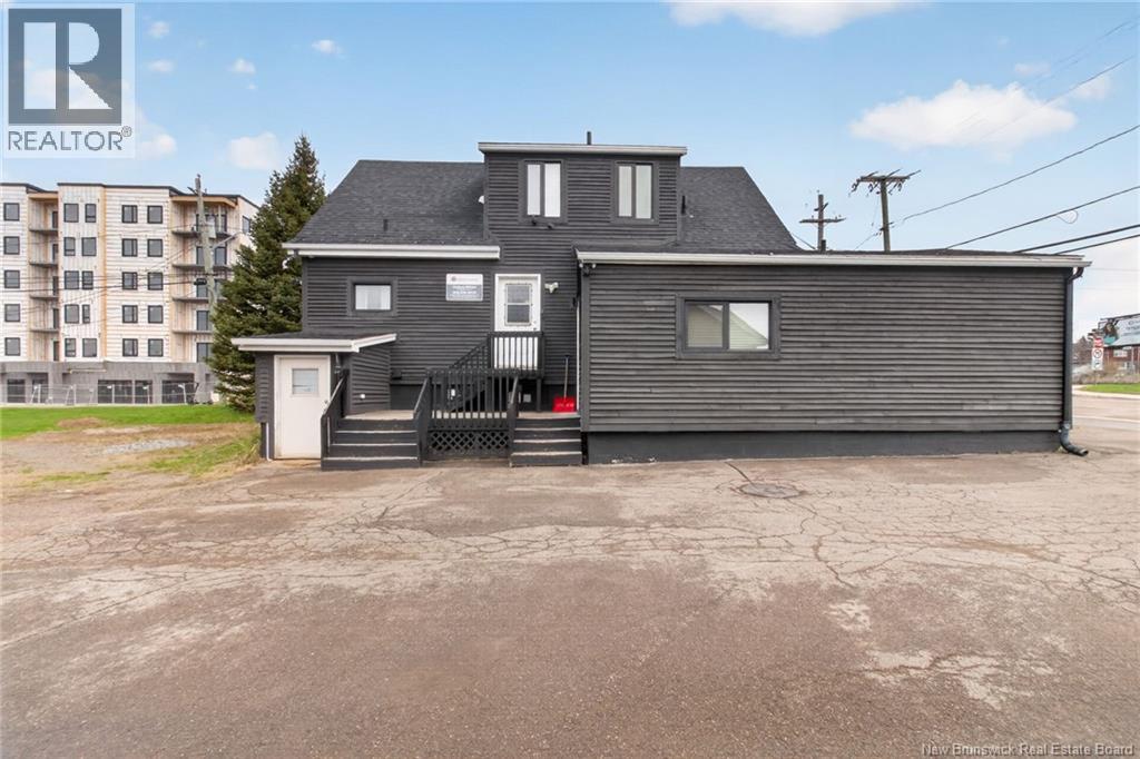 120 Champlain Street, Dieppe, New Brunswick  E1A 1N7 - Photo 5 - NB138154