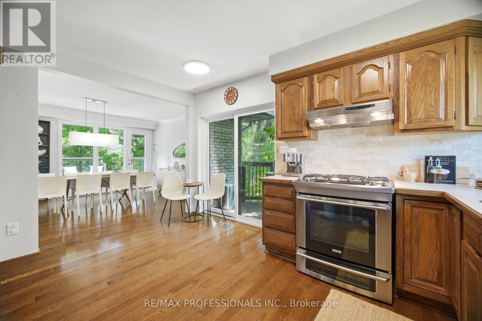 10 Cosway Court, Toronto, Ontario  M9C 2G3 - Photo 12 - W13148848