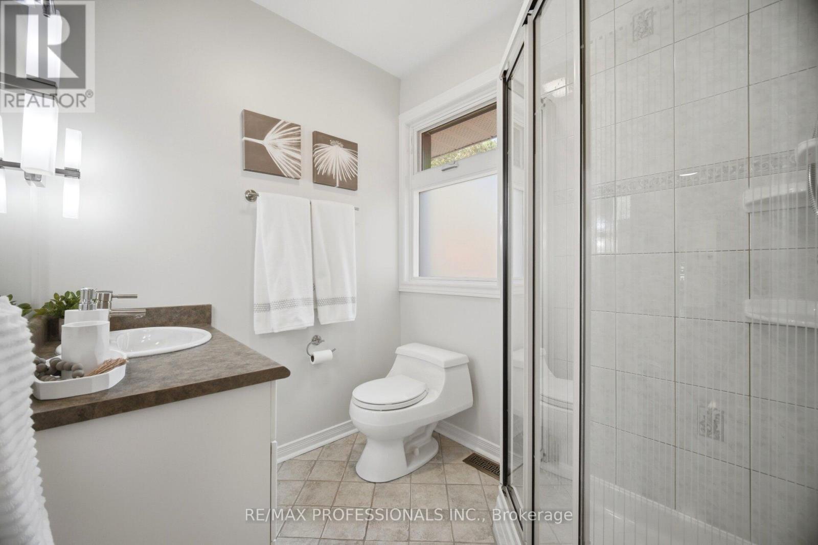 10 Cosway Court, Toronto, Ontario  M9C 2G3 - Photo 18 - W13148848