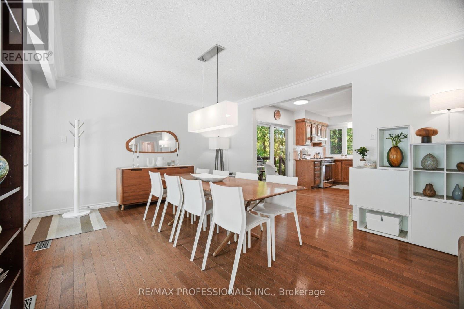 10 Cosway Court, Toronto, Ontario  M9C 2G3 - Photo 8 - W13148848