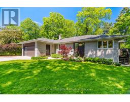 10 COSWAY COURT, Toronto, Ontario