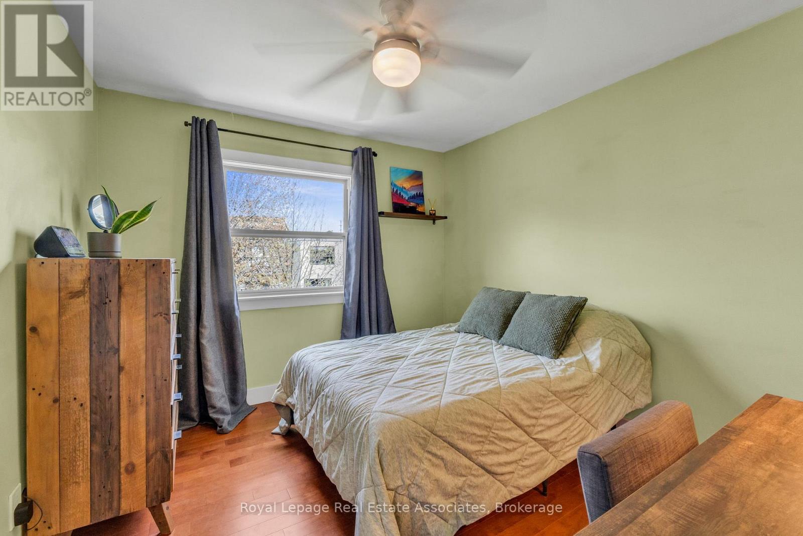 1043 Shaw Drive, Mississauga, Ontario  L5G 3Z3 - Photo 21 - W13148878