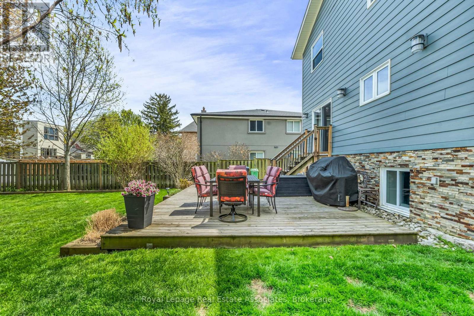 1043 Shaw Drive, Mississauga, Ontario  L5G 3Z3 - Photo 36 - W13148878
