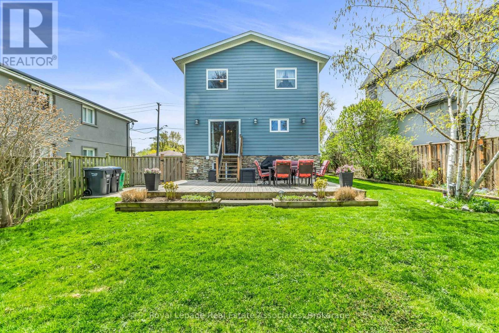1043 Shaw Drive, Mississauga, Ontario  L5G 3Z3 - Photo 38 - W13148878