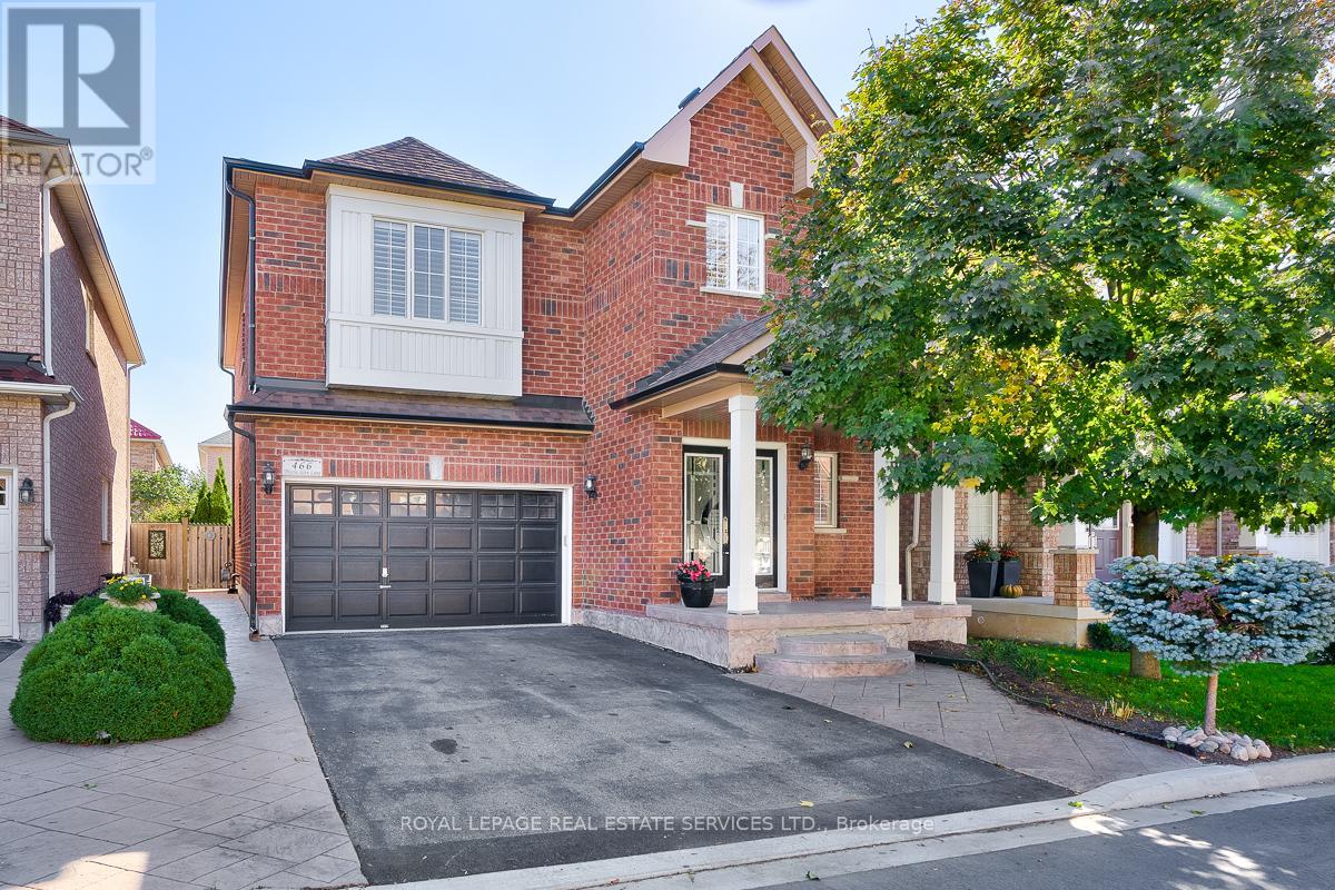 466 Thistle Glen Lane, Oakville, Ontario  L6H 7A5 - Photo 1 - W13148884