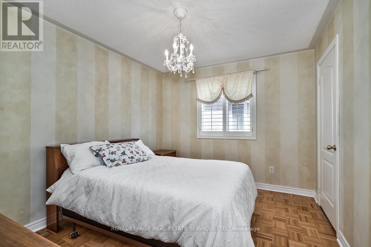 466 Thistle Glen Lane, Oakville, Ontario  L6H 7A5 - Photo 18 - W13148884