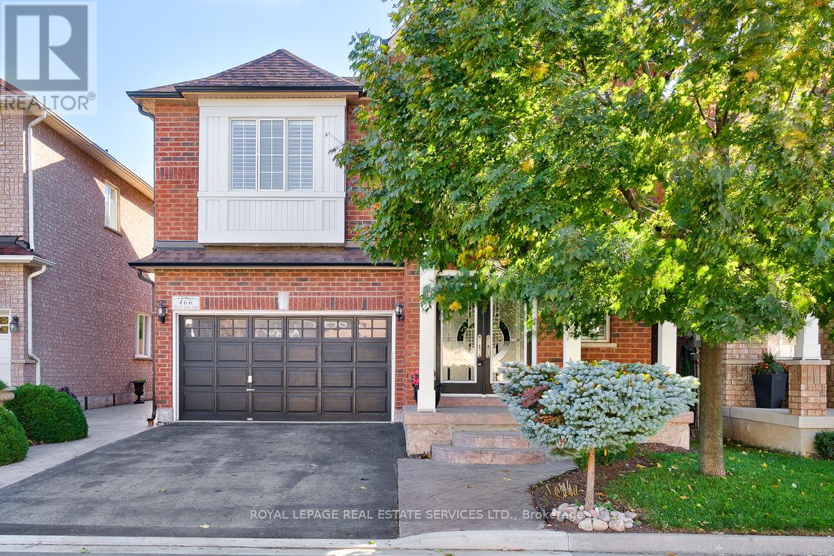 466 Thistle Glen Lane, Oakville, Ontario  L6H 7A5 - Photo 2 - W13148884