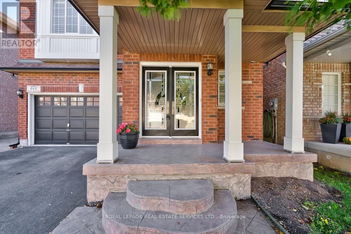 466 Thistle Glen Lane, Oakville, Ontario  L6H 7A5 - Photo 3 - W13148884