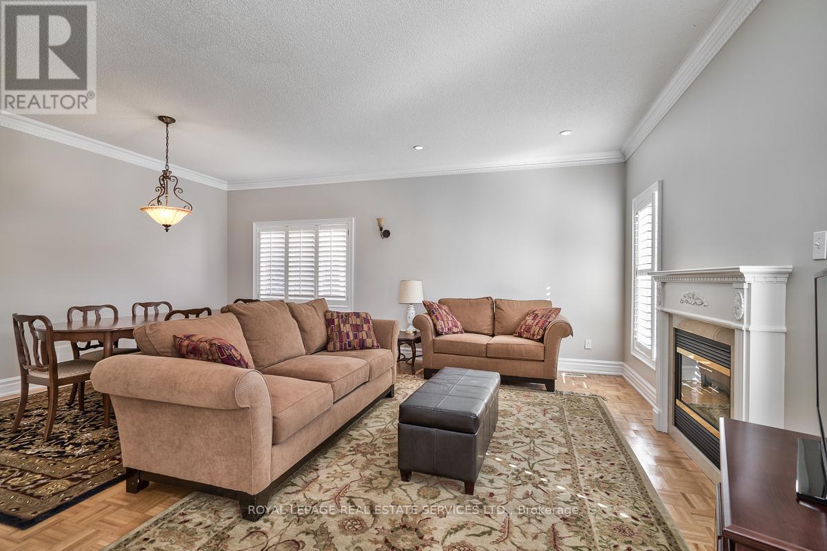 466 Thistle Glen Lane, Oakville, Ontario  L6H 7A5 - Photo 6 - W13148884
