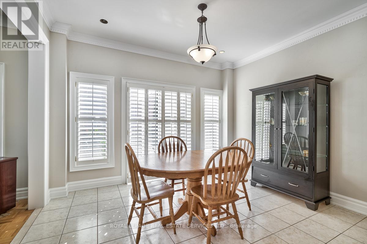 466 Thistle Glen Lane, Oakville, Ontario  L6H 7A5 - Photo 8 - W13148884