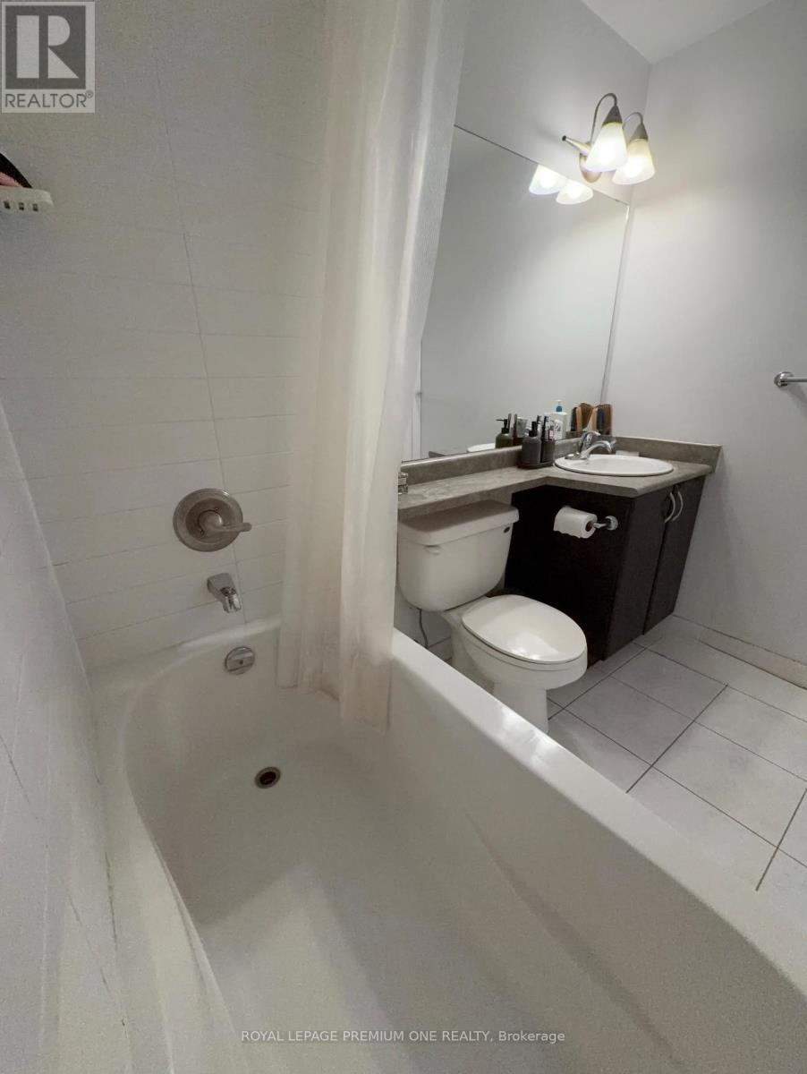2304 - 225 Webb Drive, Mississauga, Ontario  L5B 4P2 - Photo 6 - W13148902