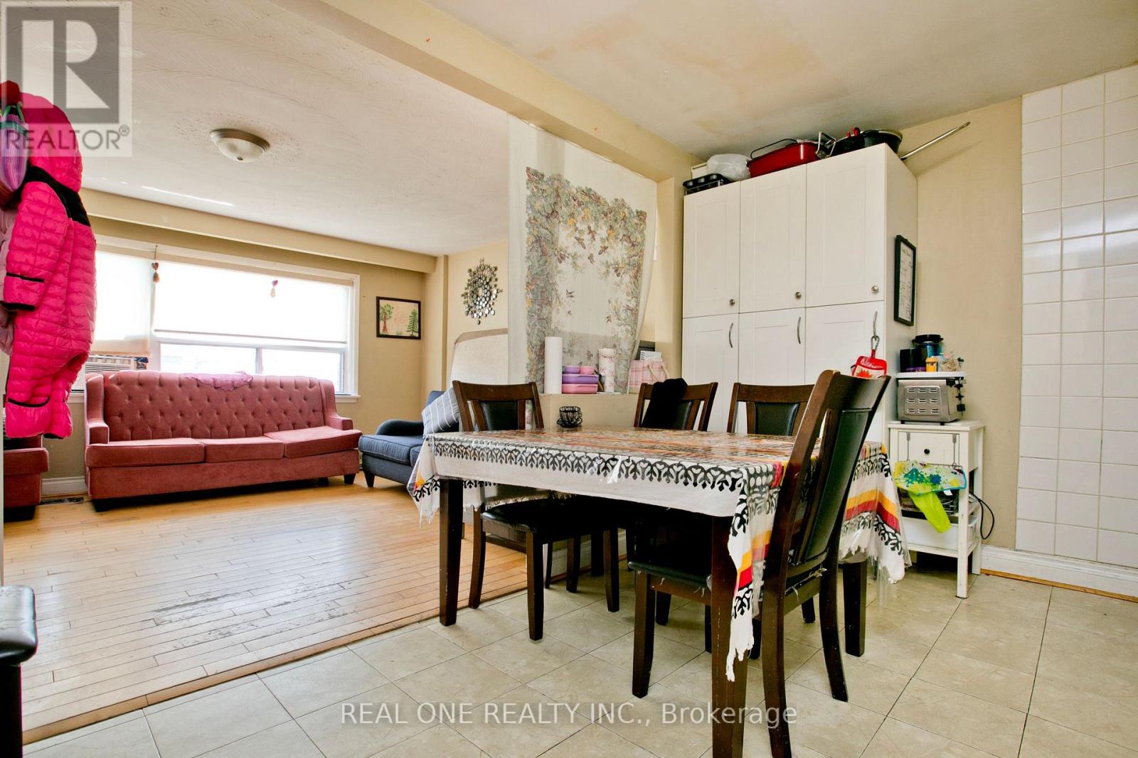 1702 Jane Street, Toronto, Ontario  M9N 2S4 - Photo 11 - W13148906
