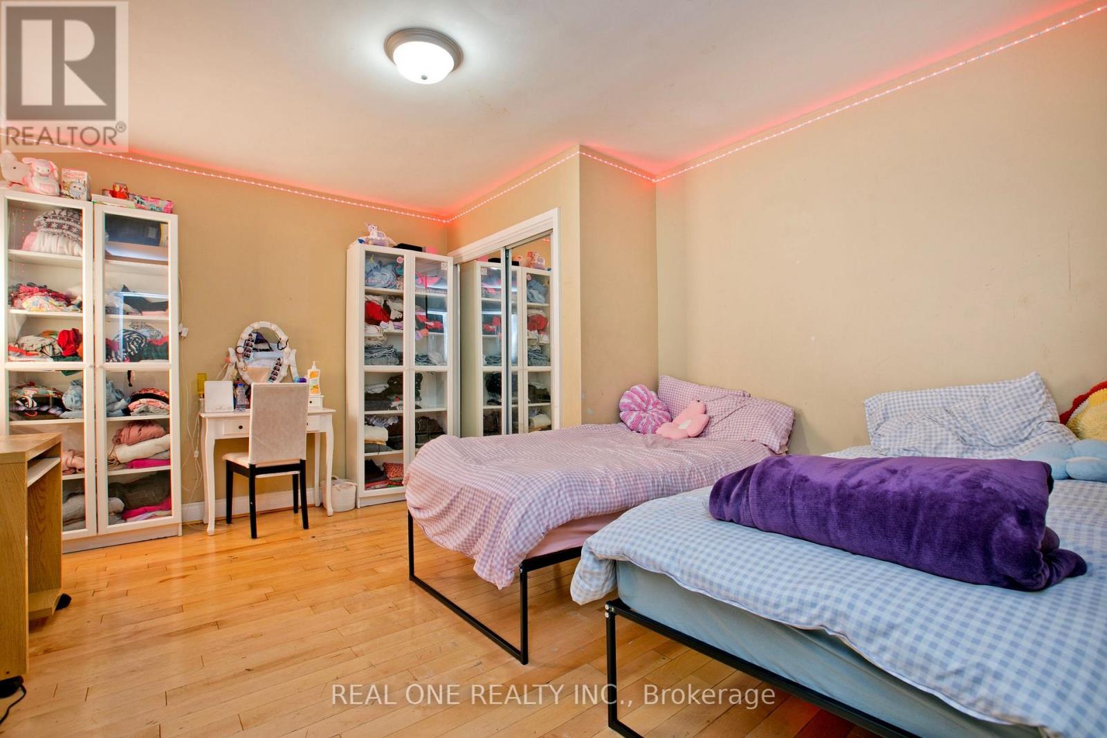1702 Jane Street, Toronto, Ontario  M9N 2S4 - Photo 12 - W13148906