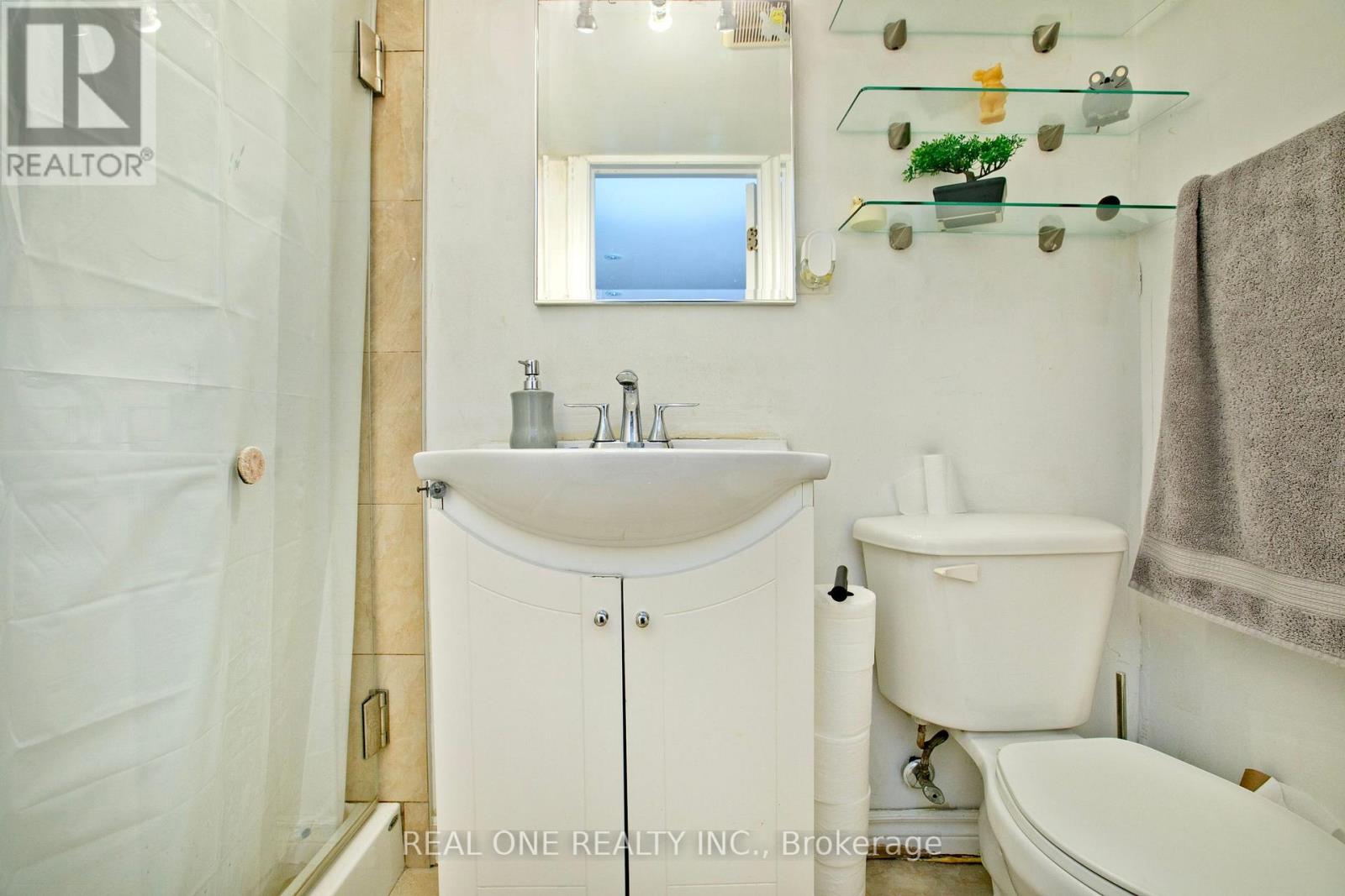 1702 Jane Street, Toronto, Ontario  M9N 2S4 - Photo 22 - W13148906
