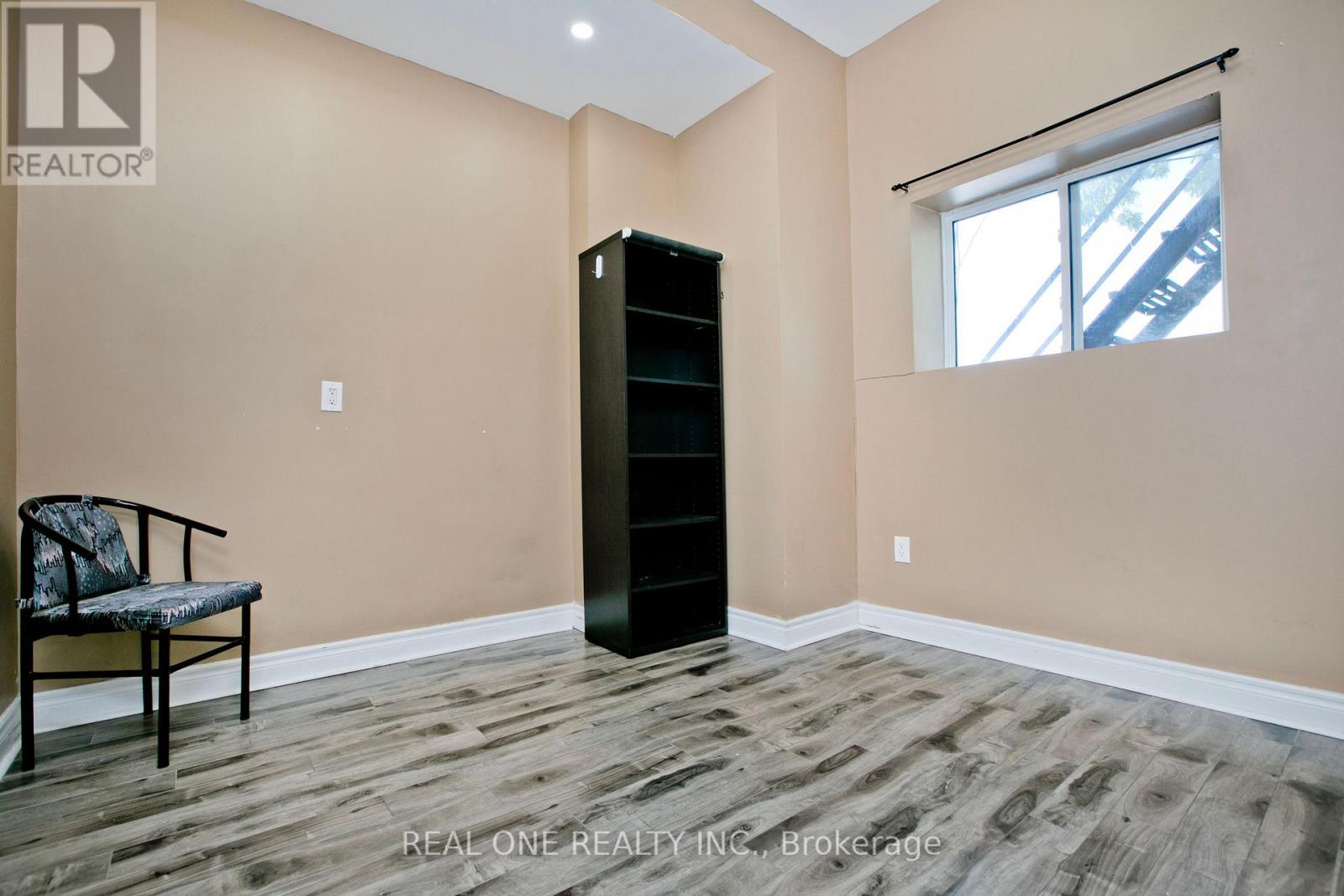 1702 Jane Street, Toronto, Ontario  M9N 2S4 - Photo 27 - W13148906
