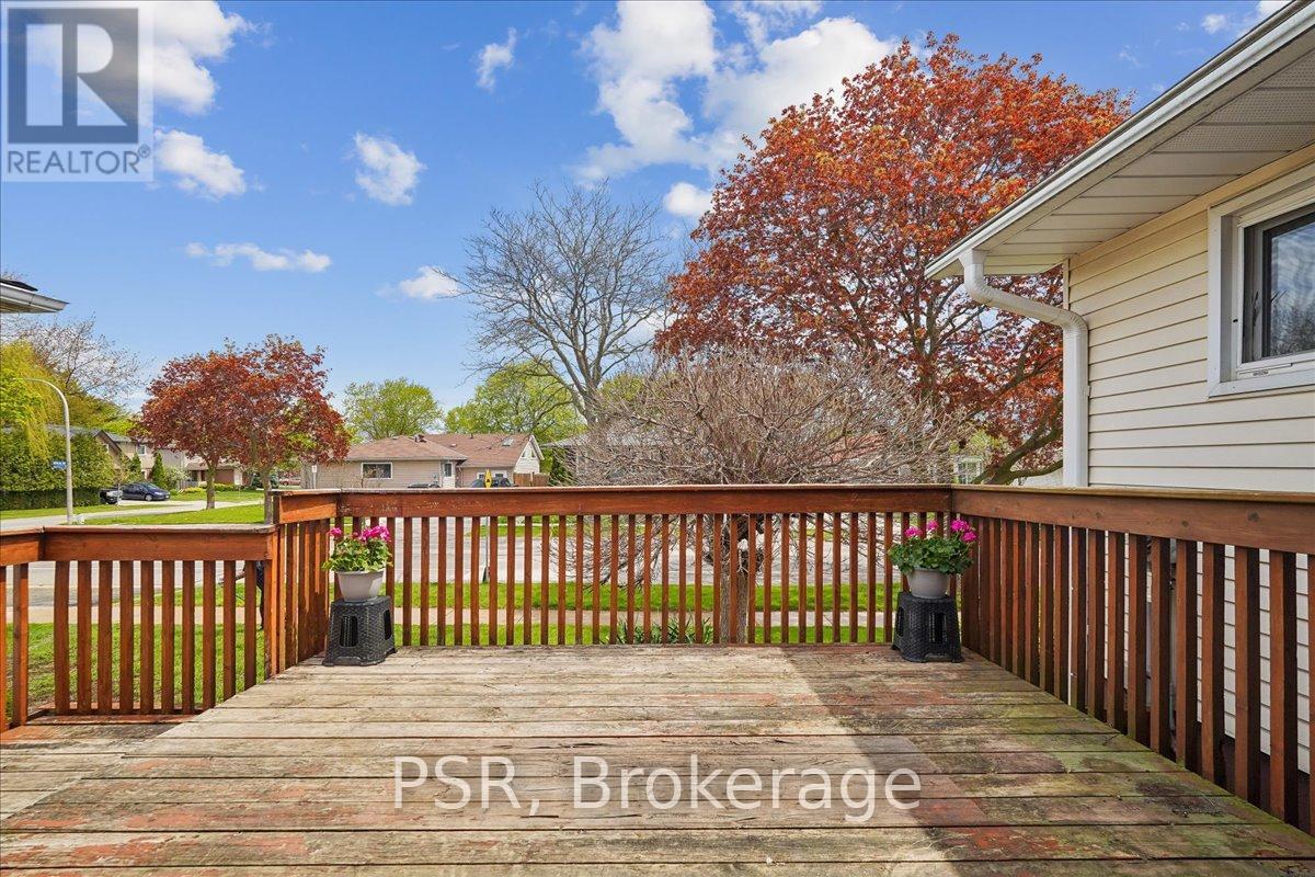 2204 Cartier Crescent, Burlington, Ontario  L7P 2Z5 - Photo 16 - W13148908