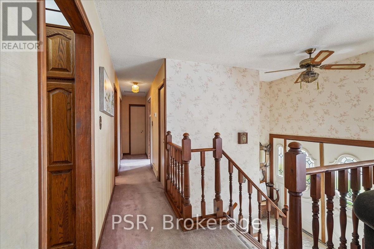 2204 Cartier Crescent, Burlington, Ontario  L7P 2Z5 - Photo 20 - W13148908