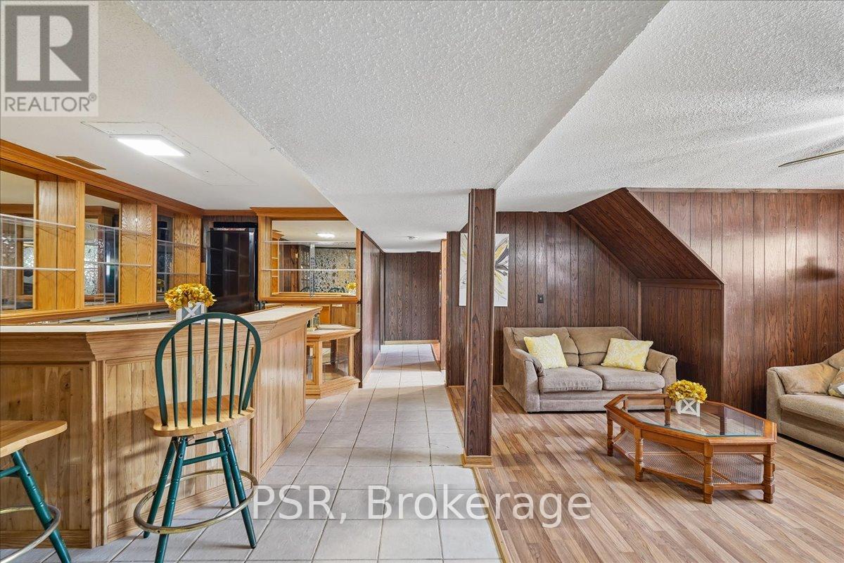 2204 Cartier Crescent, Burlington, Ontario  L7P 2Z5 - Photo 28 - W13148908
