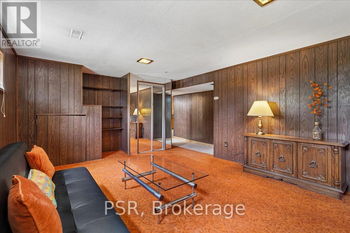 2204 Cartier Crescent, Burlington, Ontario  L7P 2Z5 - Photo 32 - W13148908