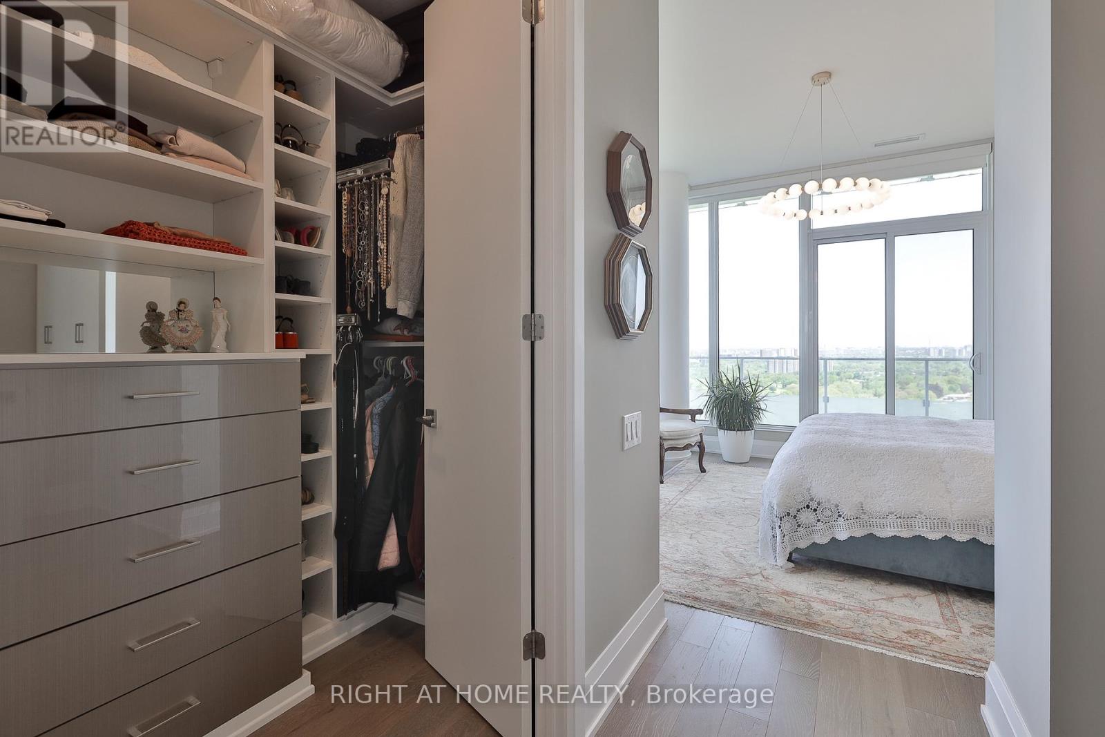 2003 - 20 Brin Drive, Toronto, Ontario M8X 0B2 - Photo 20 - W13149026