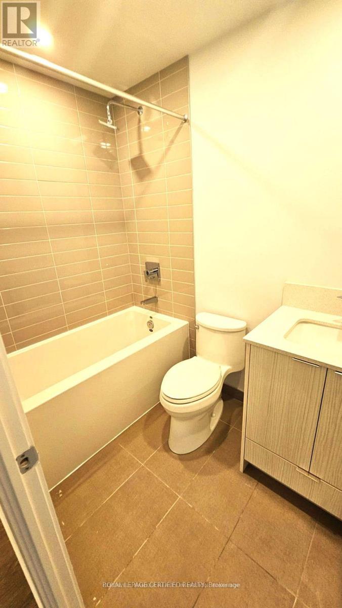 4411 - 430 Square One Drive, Mississauga, Ontario  L5B 0L6 - Photo 6 - W13149096