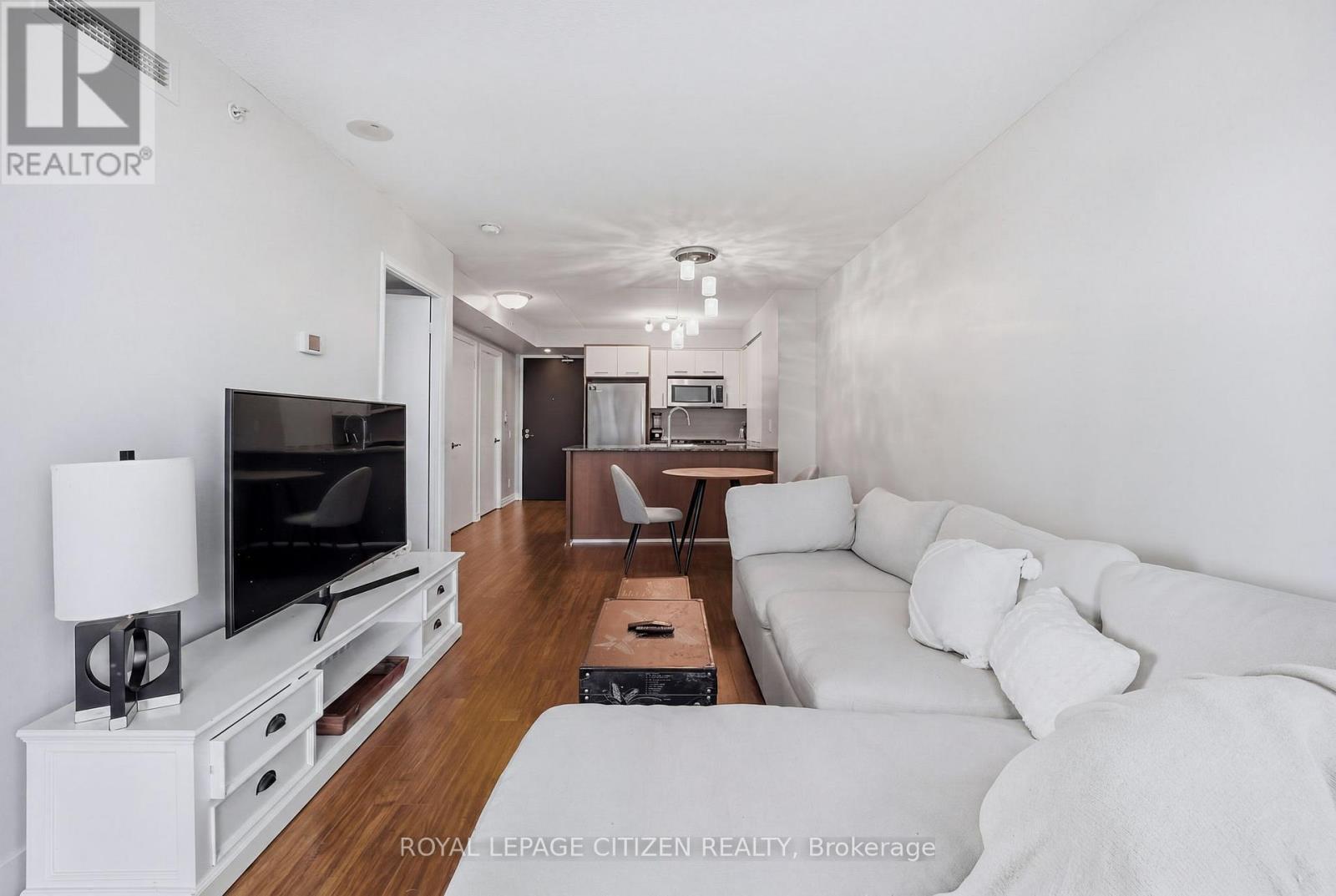 1003 - 1 Valhalla Inn Road, Toronto, Ontario  M9B 1S9 - Photo 10 - W13149102