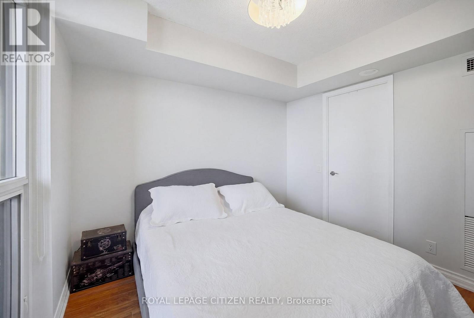 1003 - 1 Valhalla Inn Road, Toronto, Ontario  M9B 1S9 - Photo 15 - W13149102