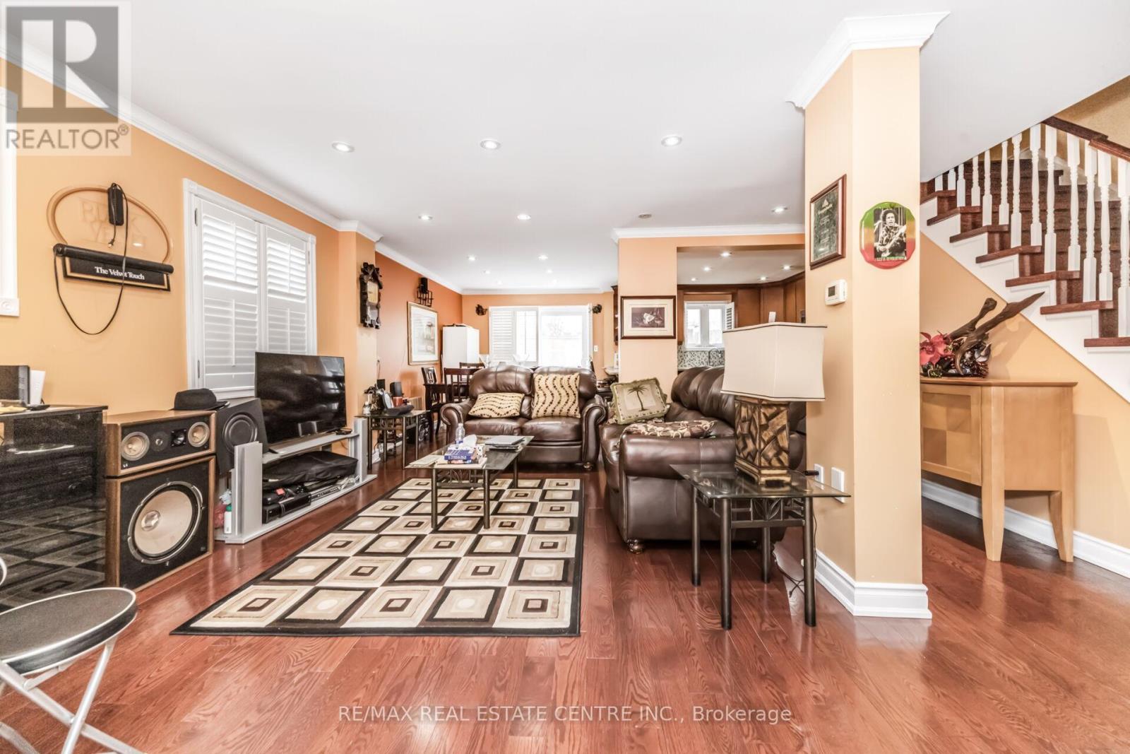 48 Horne Drive, Brampton, Ontario  L6V 2V3 - Photo 6 - W13149128