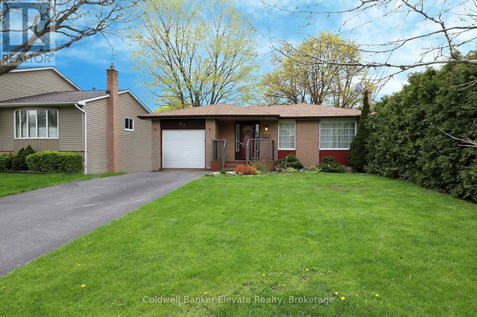 87 Mancroft Crescent, Brampton, Ontario  L6S 2V2 - Photo 1 - W13149152
