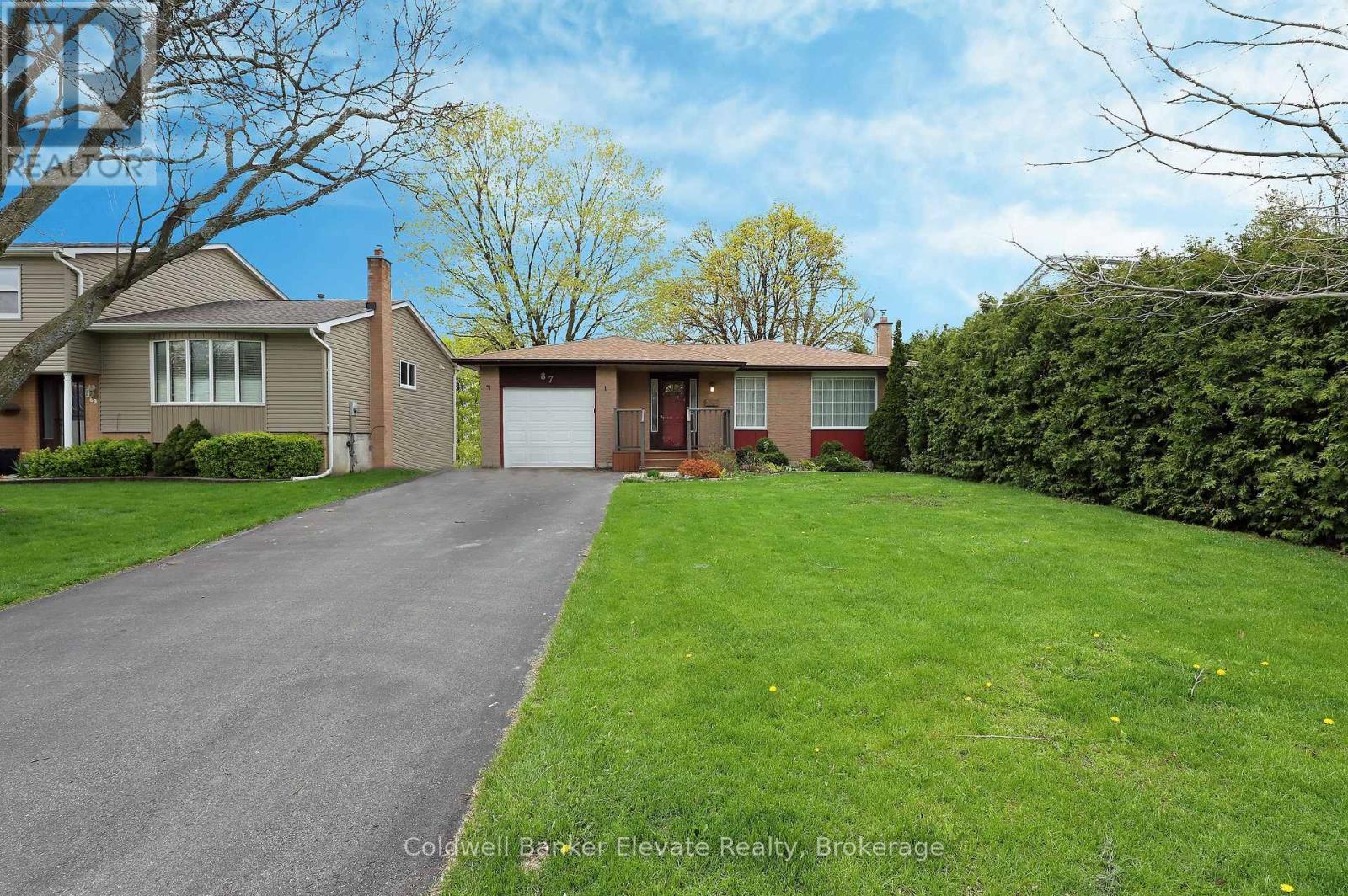 87 Mancroft Crescent, Brampton, Ontario  L6S 2V2 - Photo 2 - W13149152