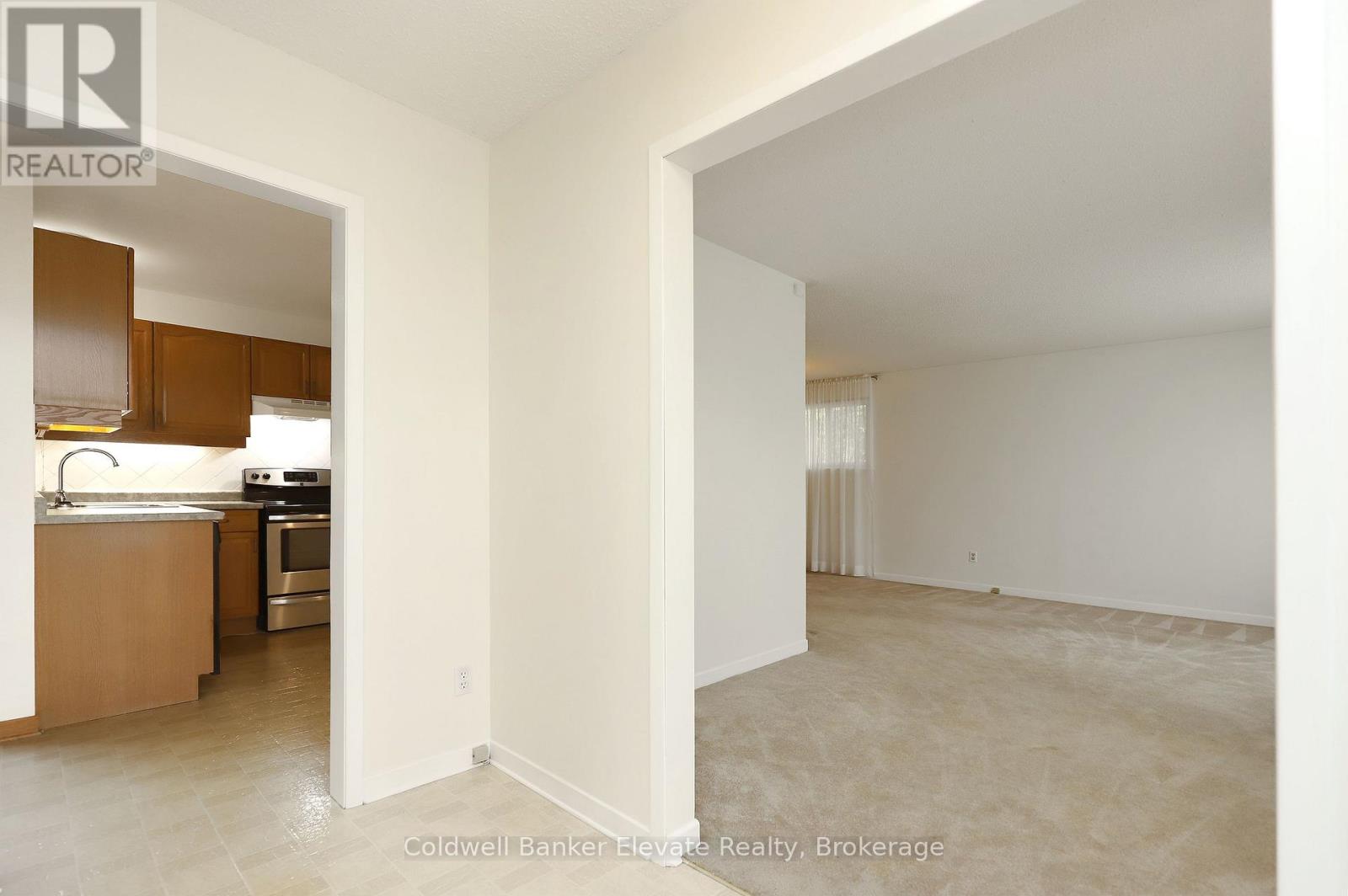 87 Mancroft Crescent, Brampton, Ontario  L6S 2V2 - Photo 6 - W13149152