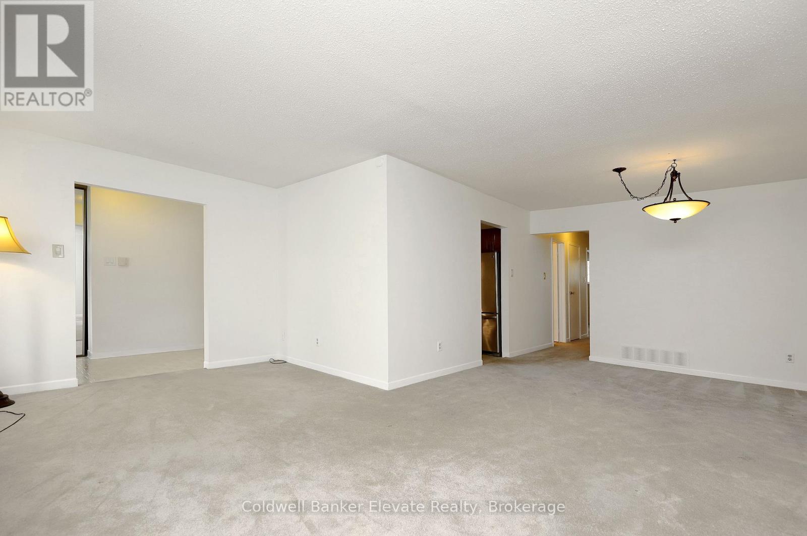 87 Mancroft Crescent, Brampton, Ontario  L6S 2V2 - Photo 8 - W13149152