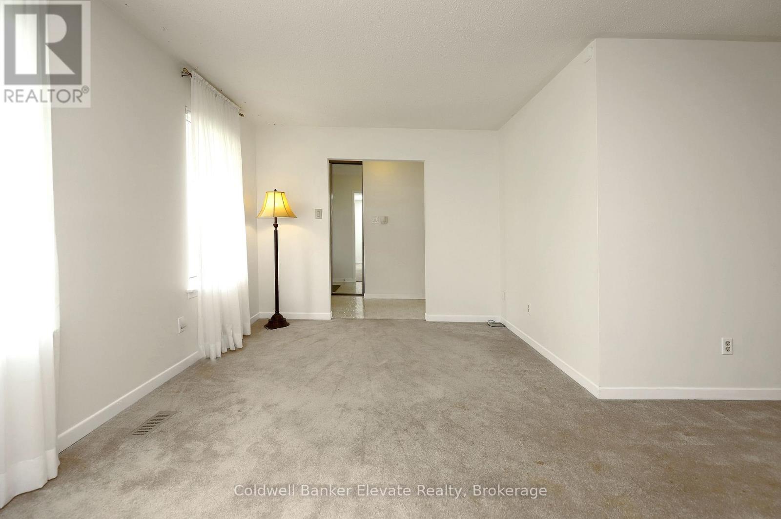 87 Mancroft Crescent, Brampton, Ontario  L6S 2V2 - Photo 9 - W13149152
