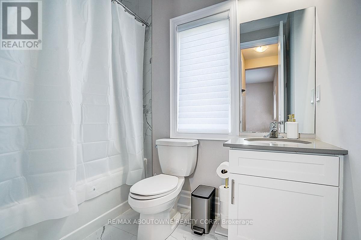 1362 Lynx Gardens, Oakville, Ontario  L6H 8A1 - Photo 40 - W13149186