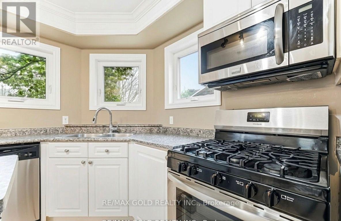 2441 Capilano Crescent, Oakville, Ontario  L6H 6L3 - Photo 13 - W13149226