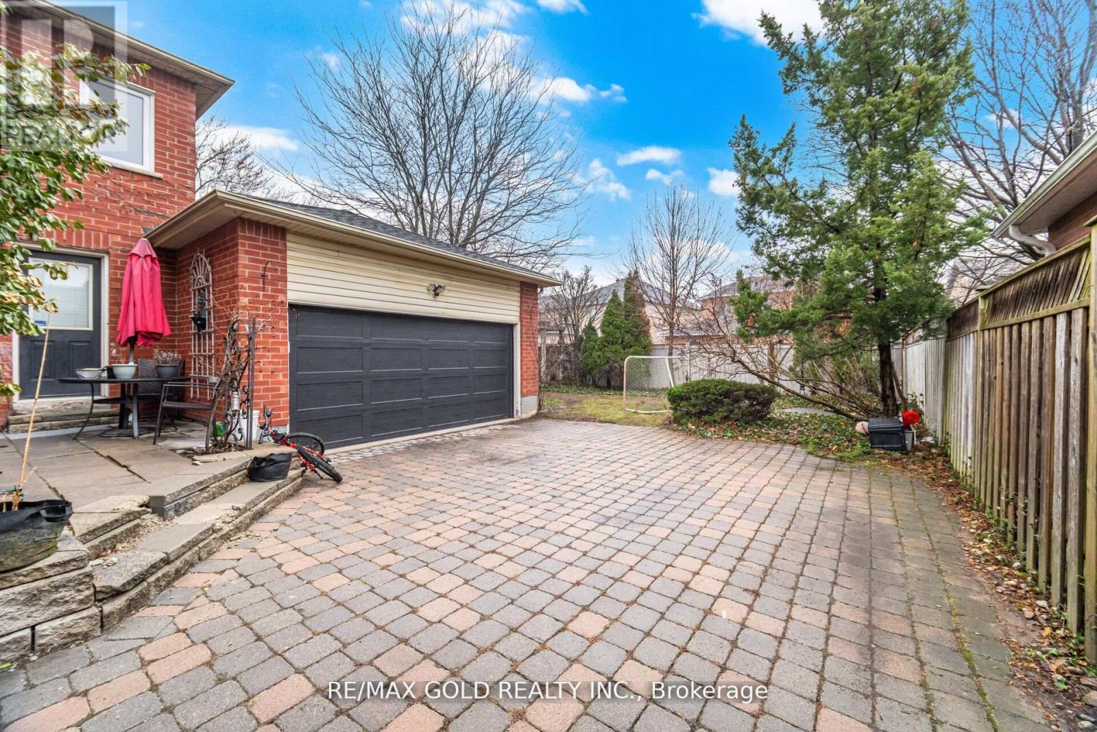 2441 Capilano Crescent, Oakville, Ontario  L6H 6L3 - Photo 46 - W13149226