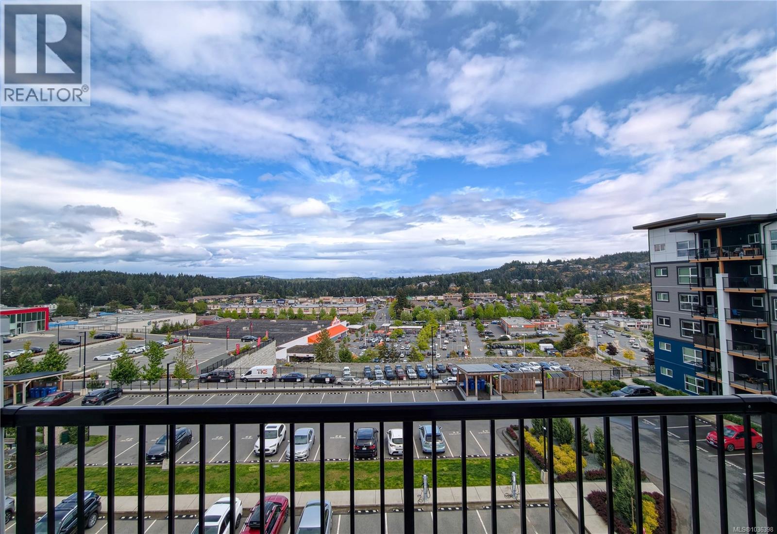 502 2465 Gateway Rd, Langford, British Columbia  V9B 6R1 - Photo 2 - 1036398