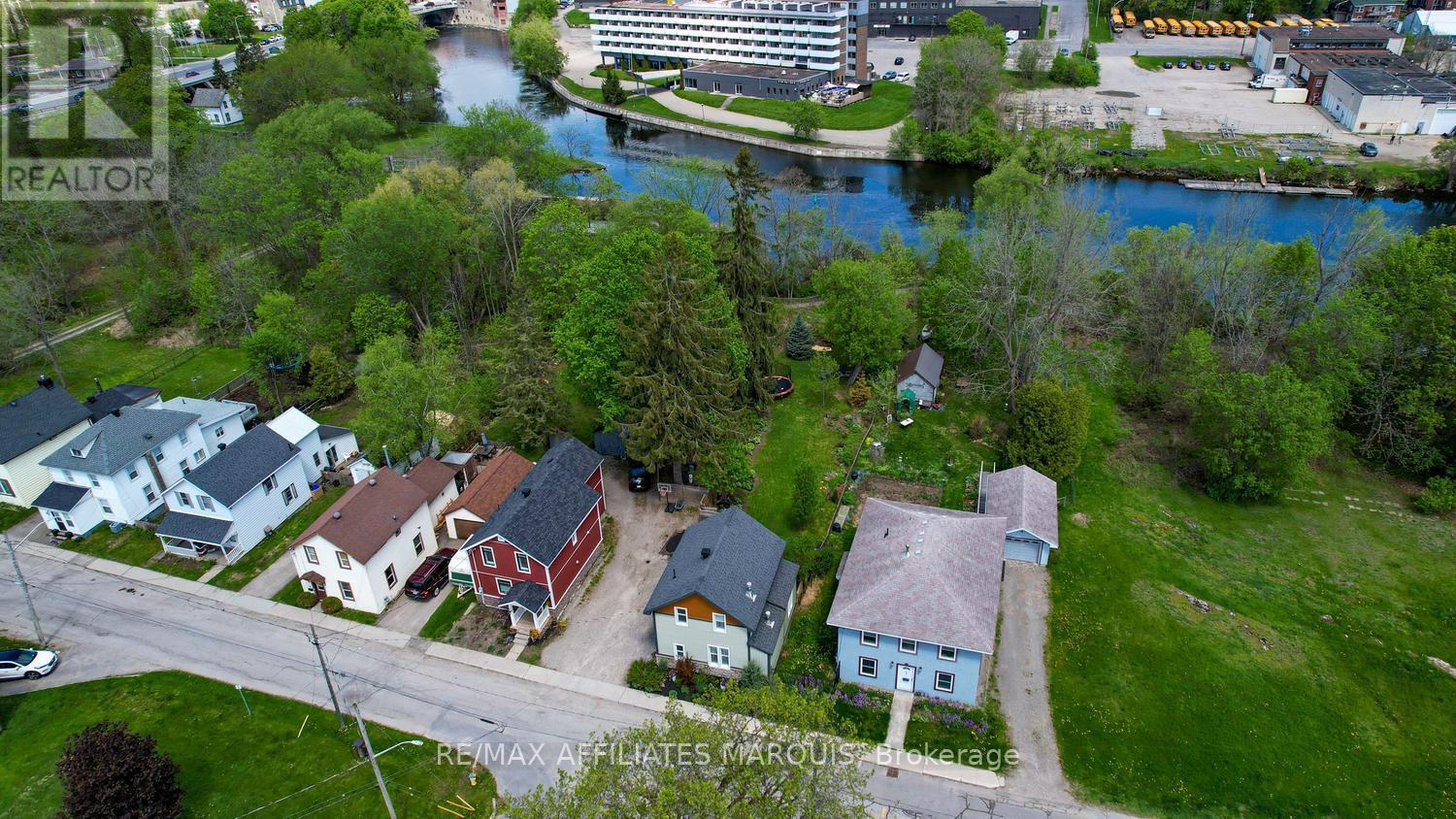 20 River Street, Smiths Falls, Ontario  K7A 3S2 - Photo 3 - X13001042