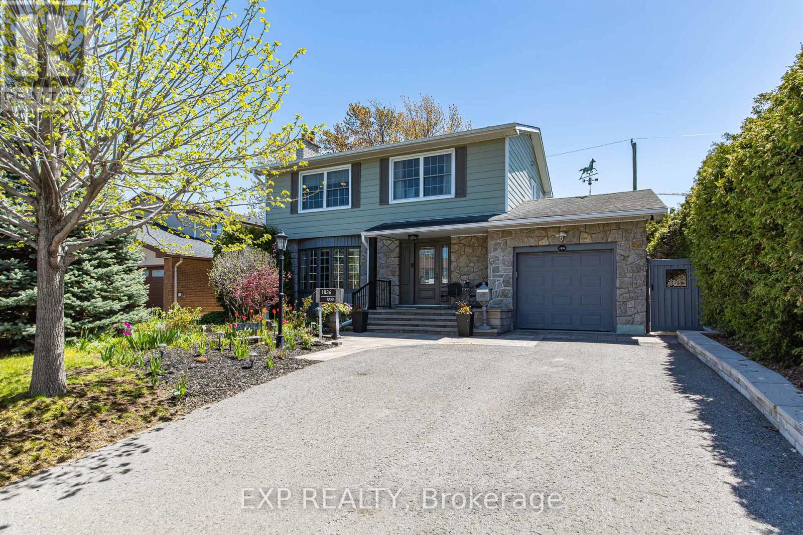 1836 LORRAINE AVENUE, Ottawa, Ontario