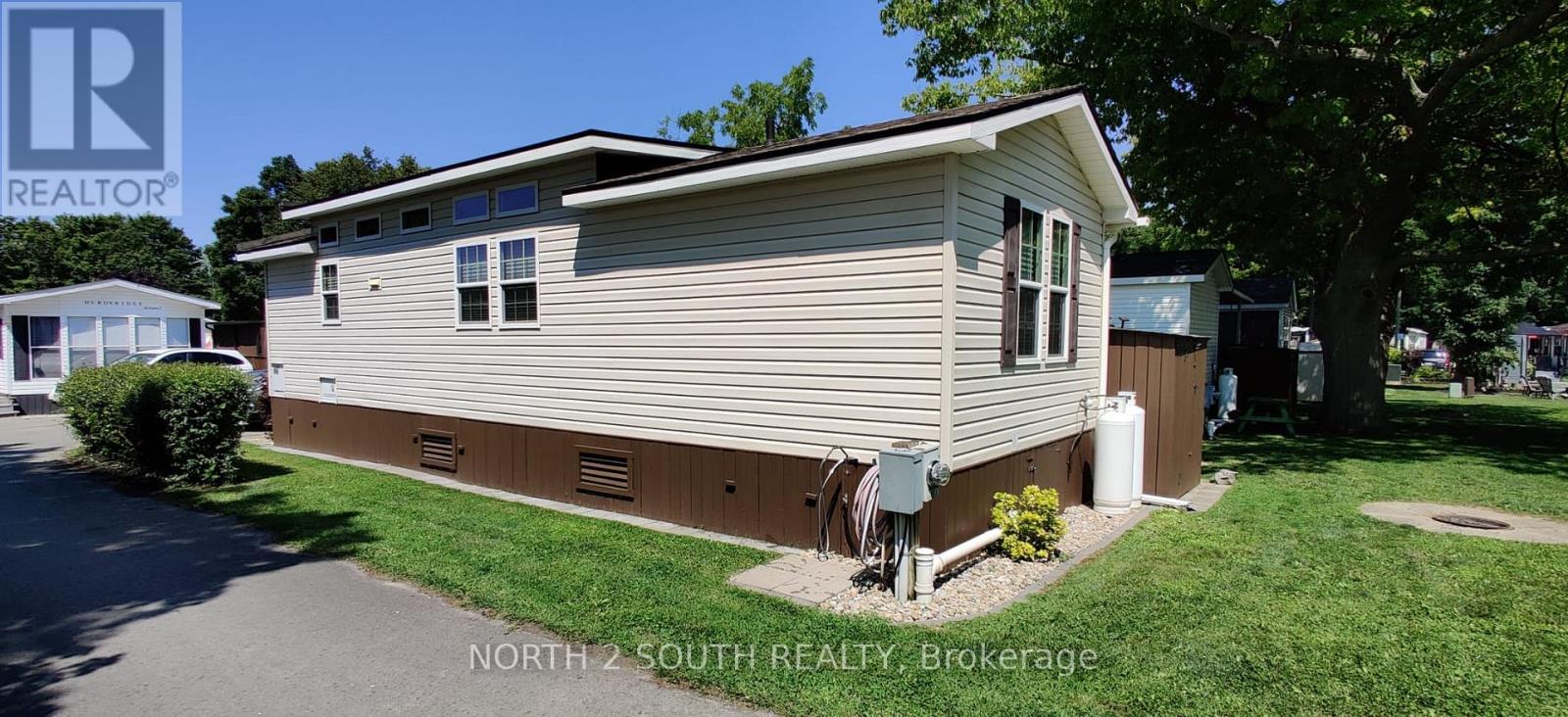 65 HICKORY LANE, Port Colborne, Ontario
