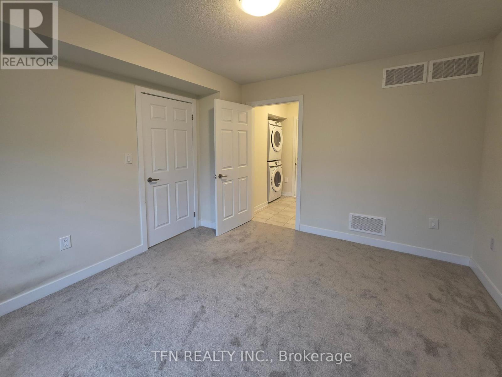 231 Melody Lane, Thorold, Ontario  L3B 0L2 - Photo 8 - X13148972