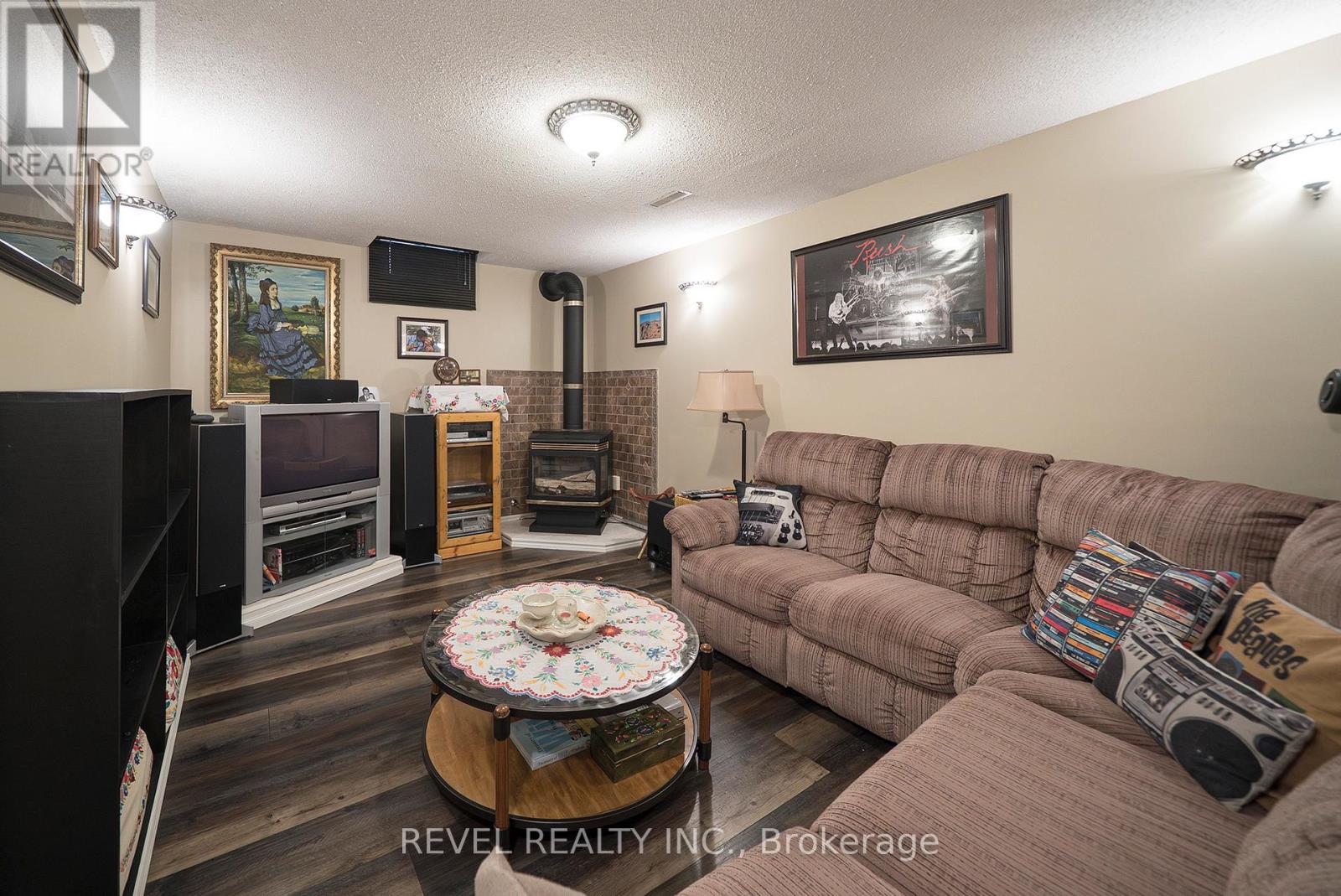 25 Maplecrest Lane, Brantford, Ontario  N3R 7T9 - Photo 24 - X13149010