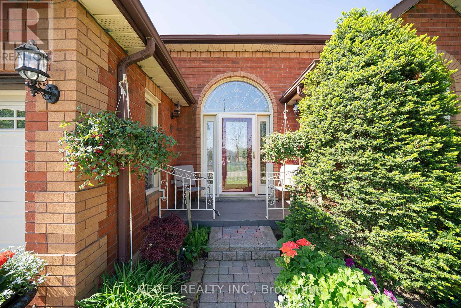 25 Maplecrest Lane, Brantford, Ontario  N3R 7T9 - Photo 5 - X13149010