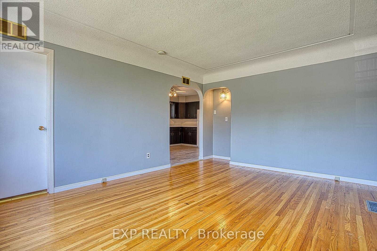 39 Chester Road, Hamilton, Ontario  L8E 1X8 - Photo 19 - X13149106