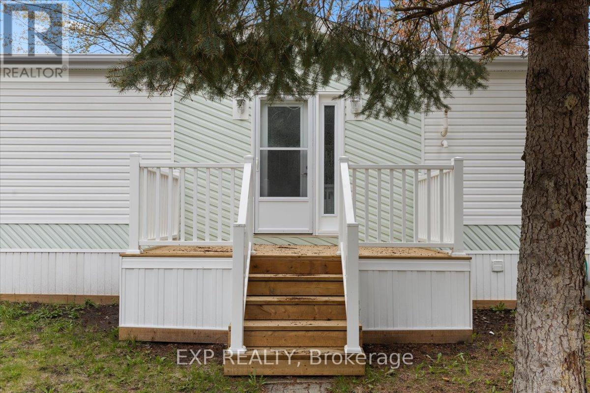 1083 Vista Tara Private, Ottawa, Ontario  K4P 1C9 - Photo 2 - X13146820