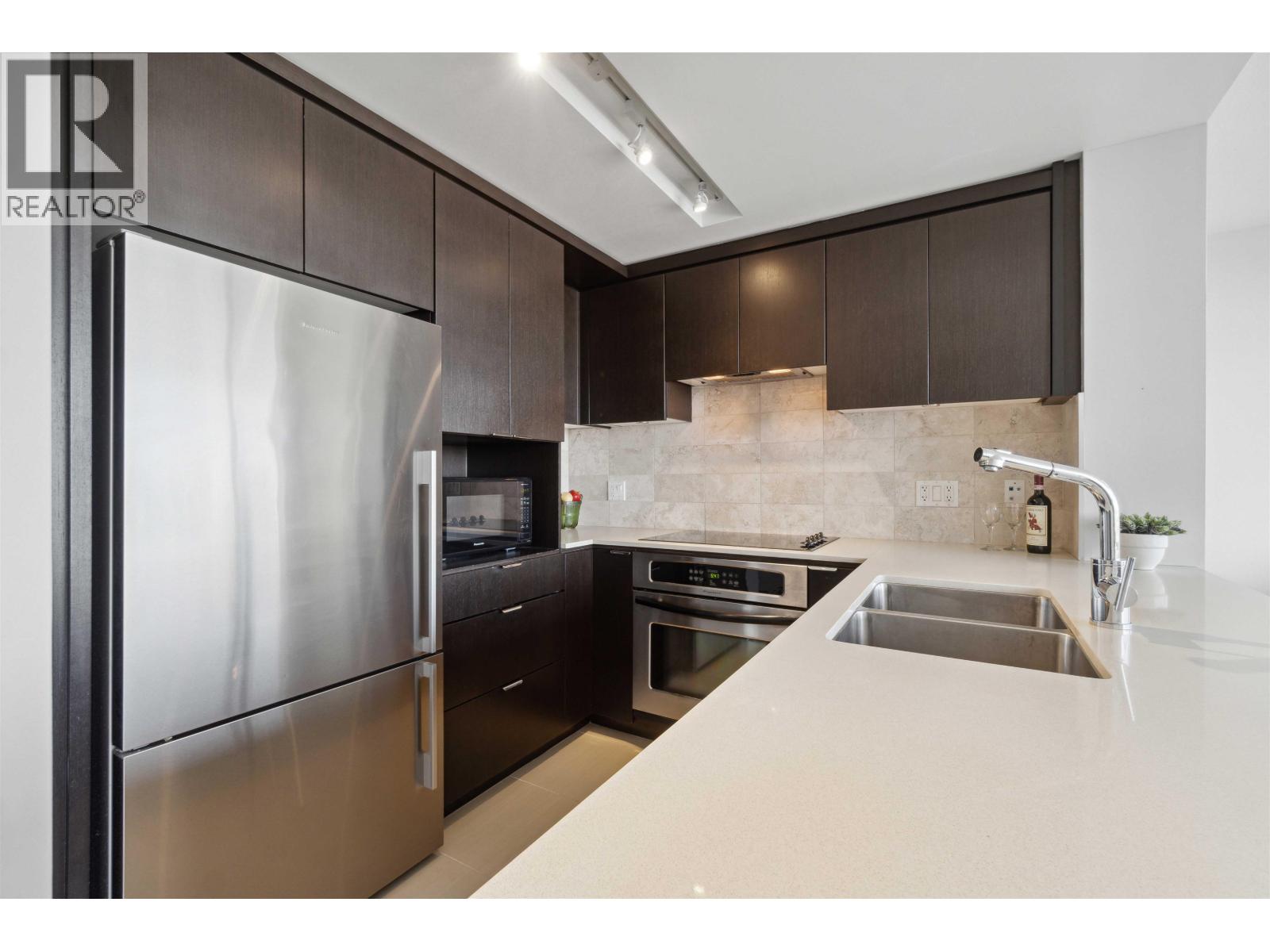 1320 Chesterfield Avenue, North Vancouver, British Columbia  V7M 0A6 - Photo 11 - R3125525